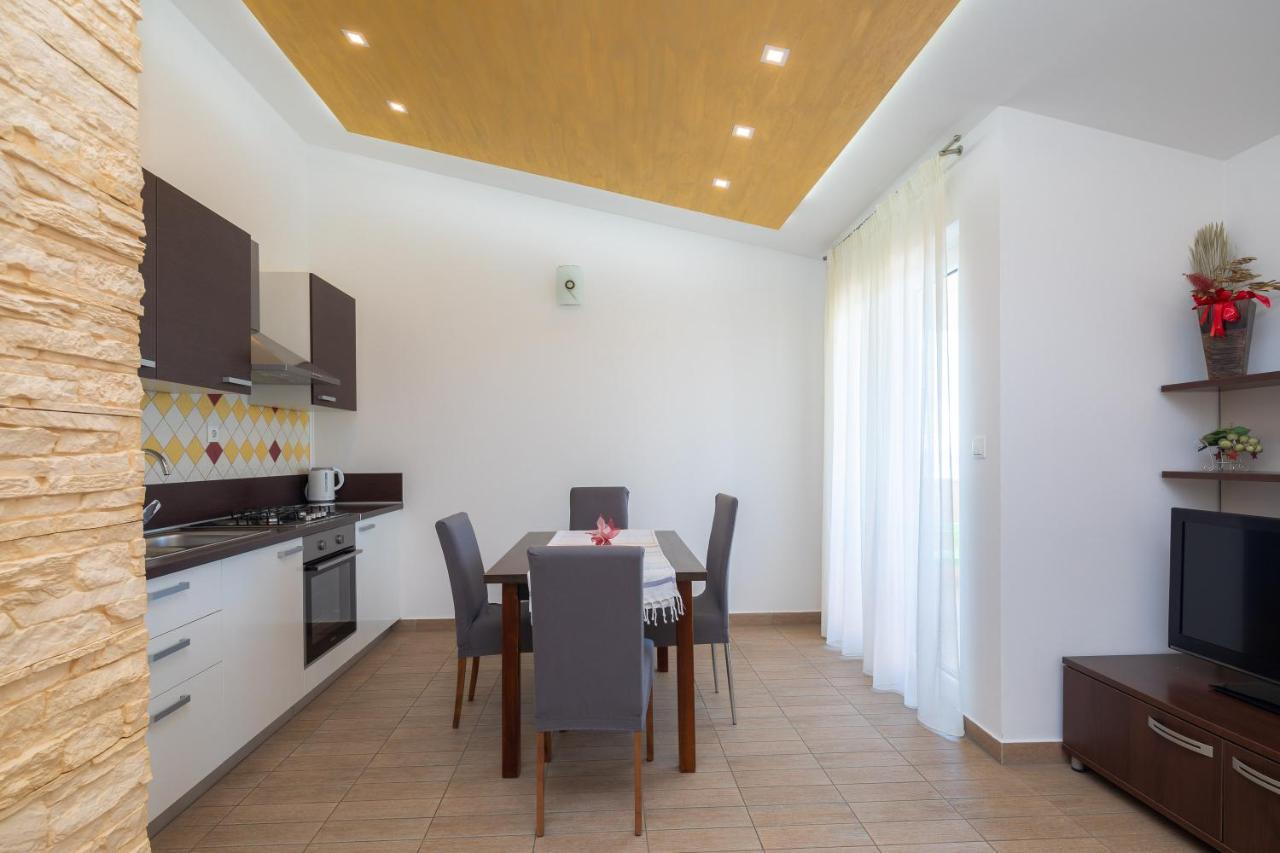 Apartments Vukovic Podstrana Dış mekan fotoğraf